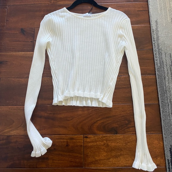 NWOT Lacey ribbed top - Picture 2 of 3
